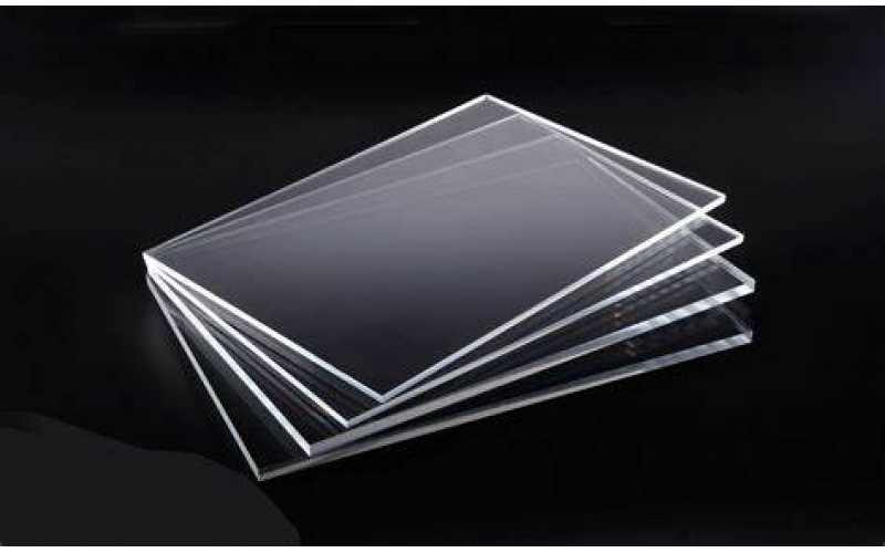 Advantages and disadvantages of acrylic/Plexiglass /PMMA material?